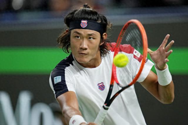 竞赛激烈 竞赛激烈