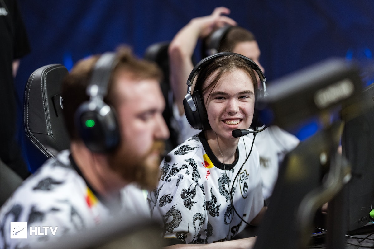 的场面和球 的场面和球