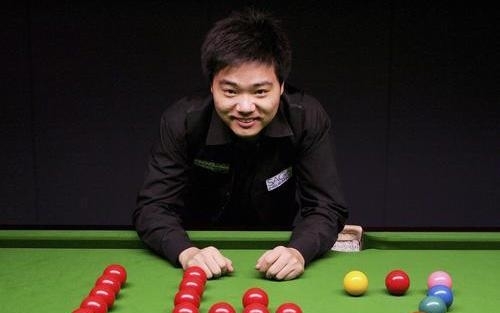 校的教职员 校的教职员