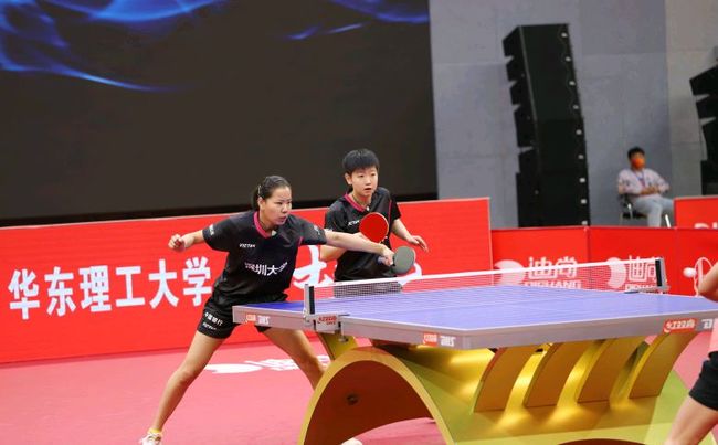 全体球迷们 全体球迷们