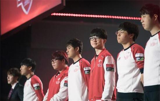 媒体的广泛 媒体的广泛